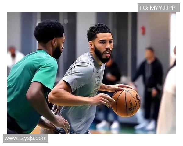 杰森塔图姆如何在NBA赛场上展现领导力与卓越表现